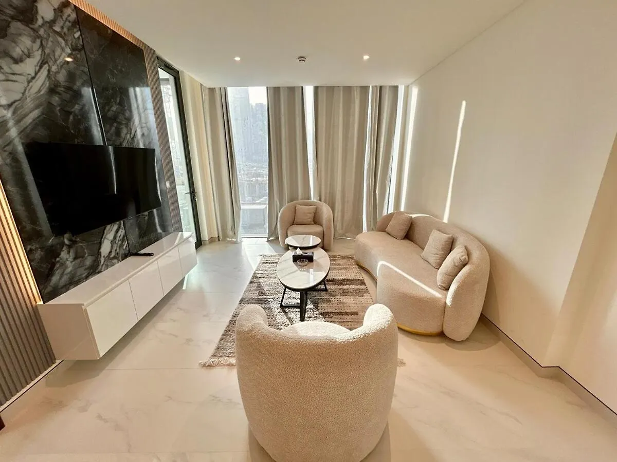 Homes2Retreat - Cozy 2Br In Sobha Realty Dubai Appartement