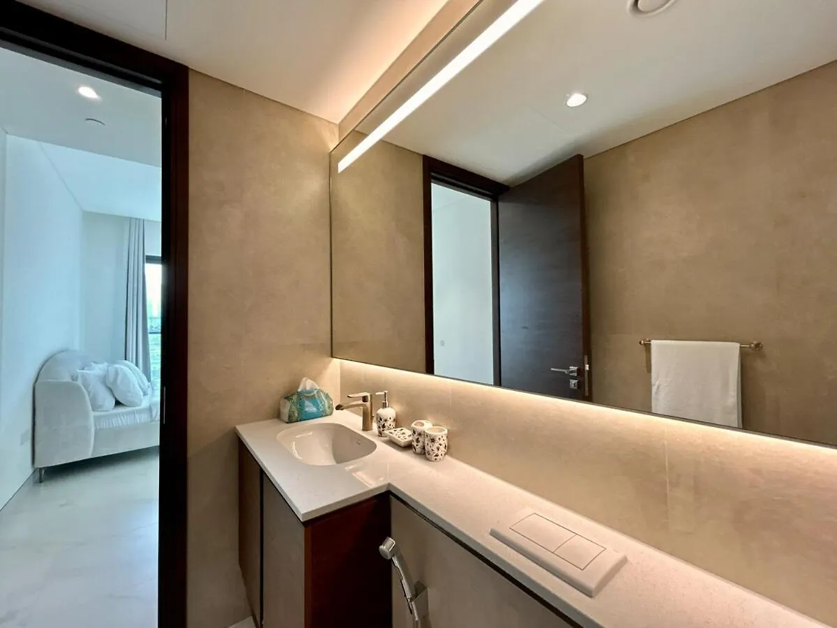 Homes2Retreat - Cozy 2Br In Sobha Realty ドバイ アラブ首長国連邦