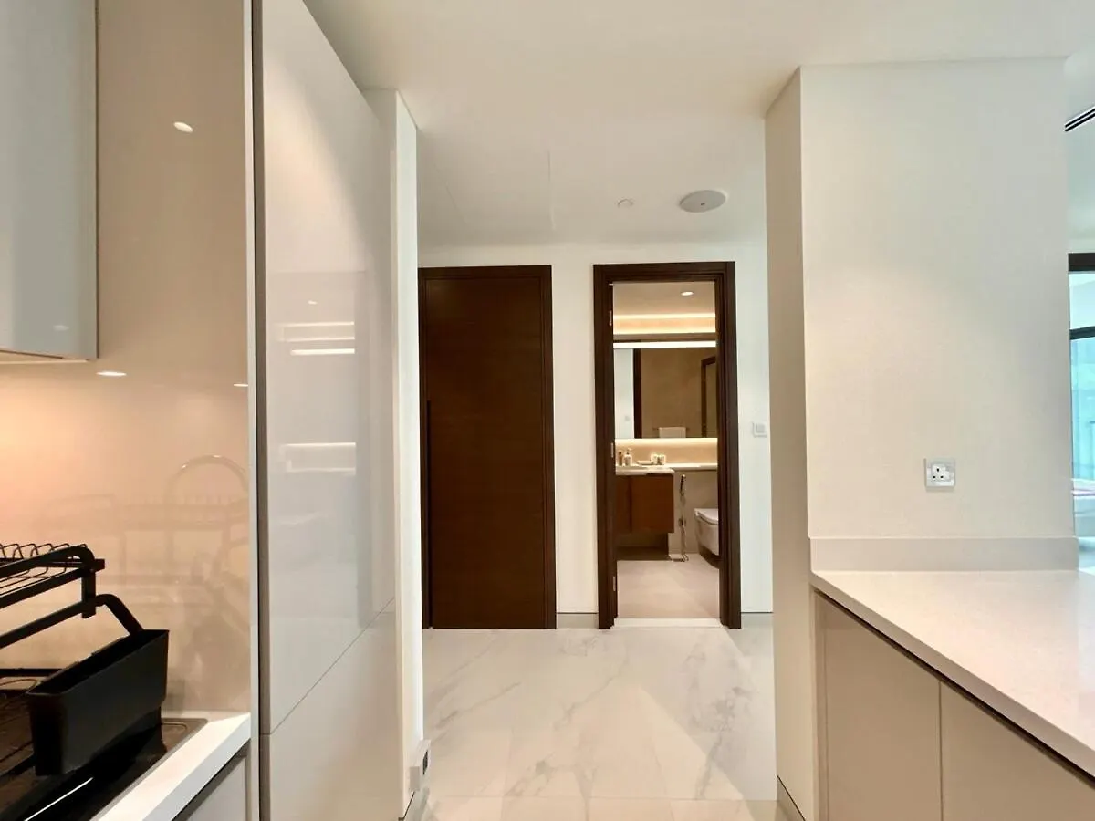 Homes2Retreat - Cozy 2Br In Sobha Realty ドバイ アパート